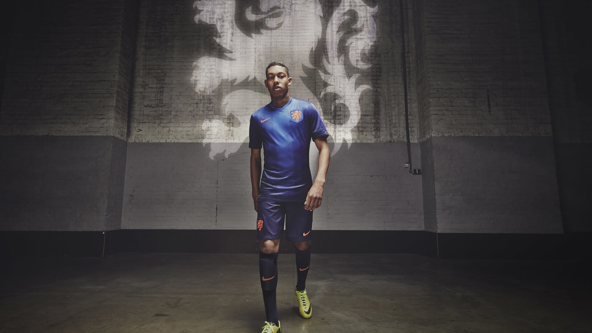 KAIYUN 中国大陆-体育主场气氛热烈，球迷支持强劲，分析竞技体育主场优势的表现形式及成因